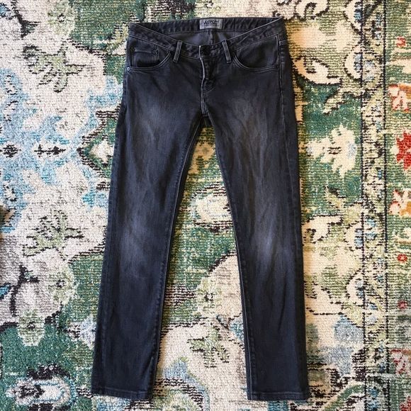 Wesc Eve black 5-pocket jeans size 26 - Picture 2 of 4